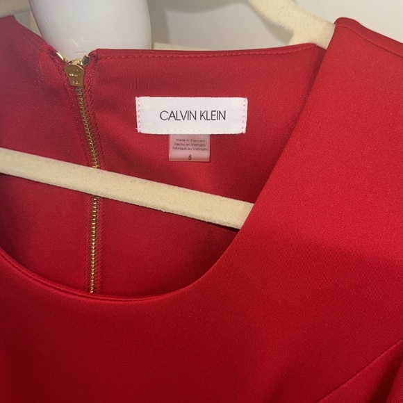 Red Calvin Klein dress with puff sleeves - Picture 4 of 7